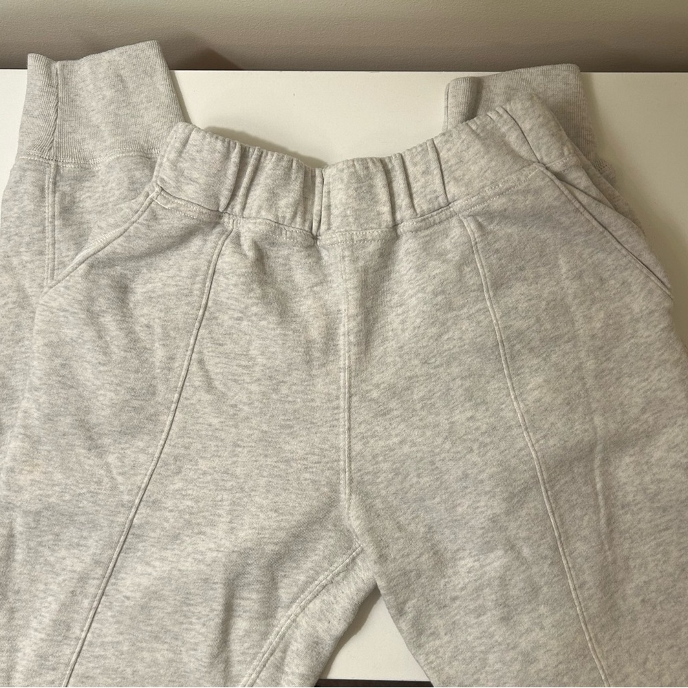 Abercrombie & Fitch Light Gray Women’s Joggers Sweatpants